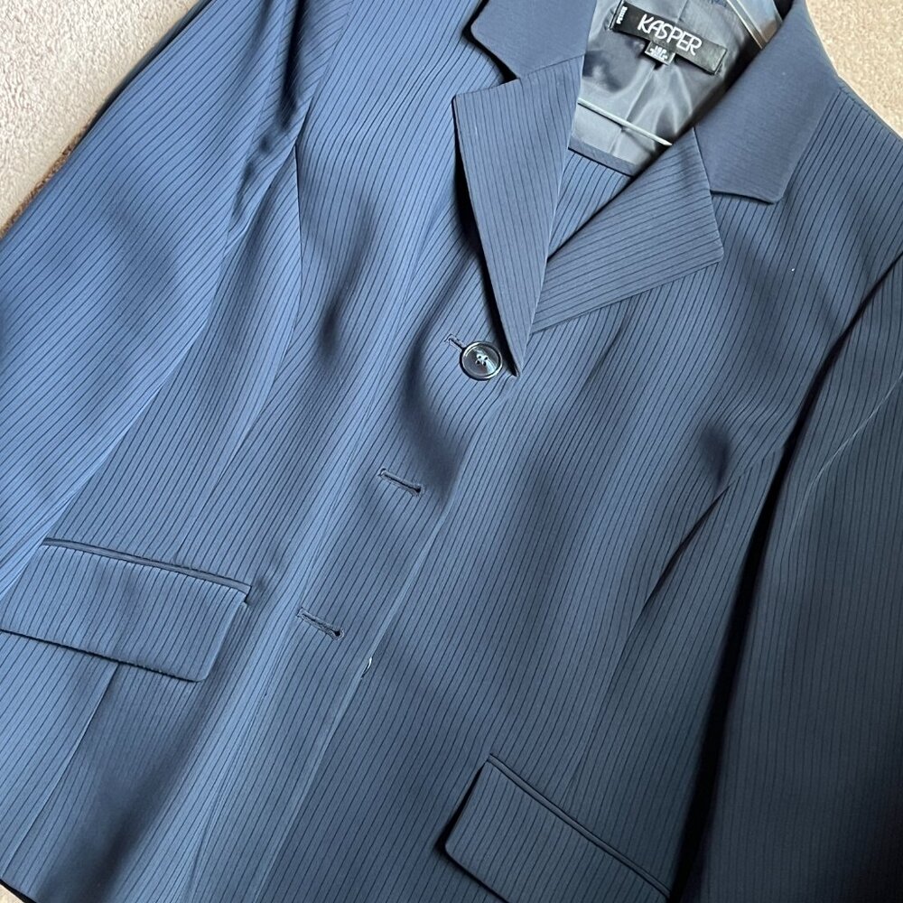 Kasper Navy‎ Pin Stiped Suit Jacket (16P Never Worn - Great Condition)